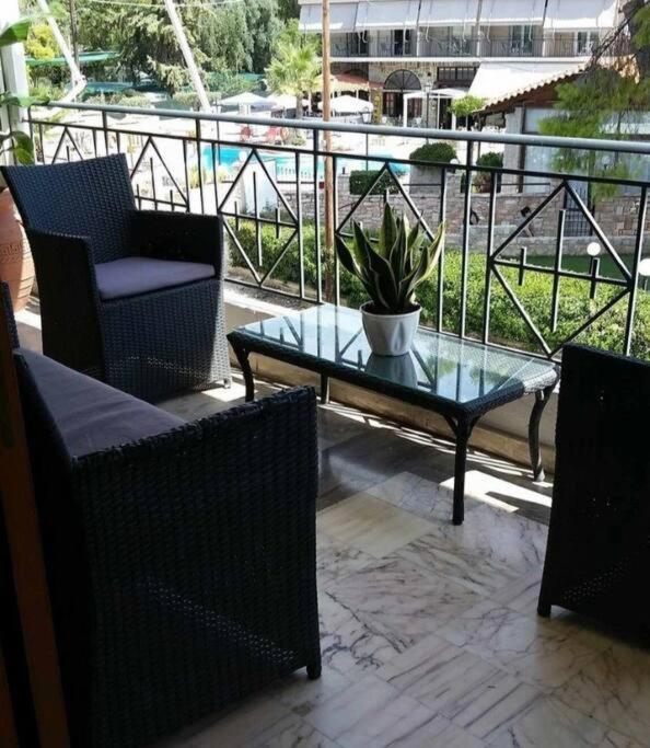 Helens Apartment Tolo Luaran gambar